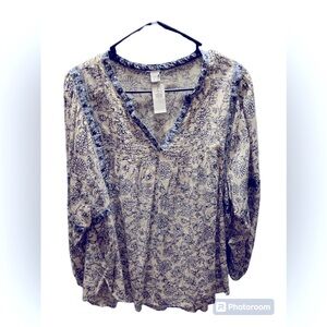 Old Navy Women’s XL Blue Floral Boho 3/4 sleeve top